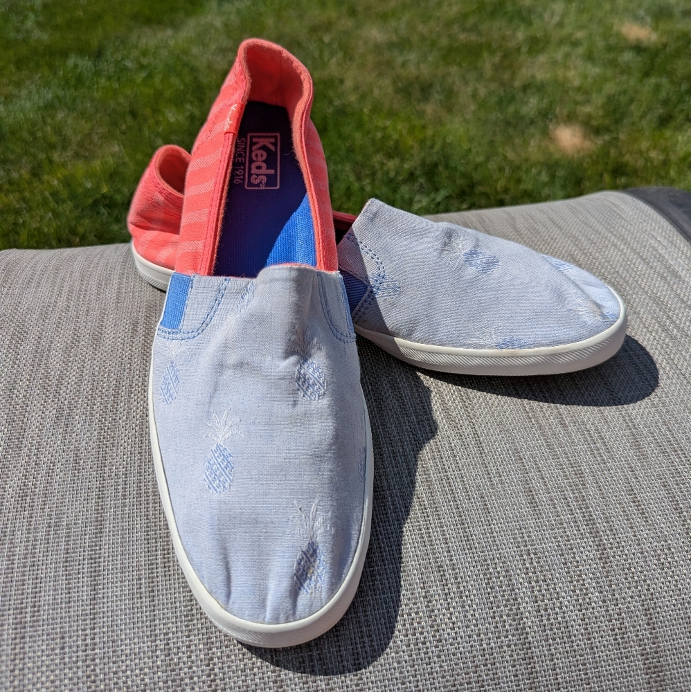 Keds Slip On Sneakers, Coral Stripe And Blue Pineapple Print, Size 9